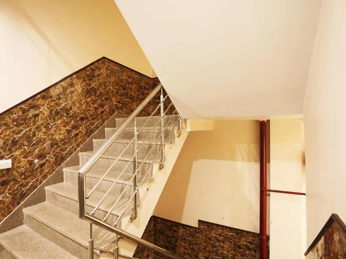 ***  Hotel Luxury Stay New Delhi India