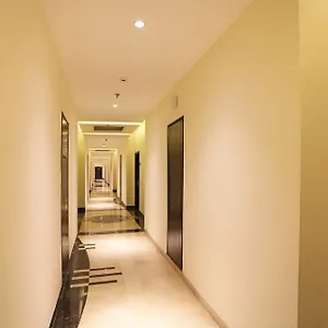 Hotel Oyo 9771 Glitz Westend, New Delhi