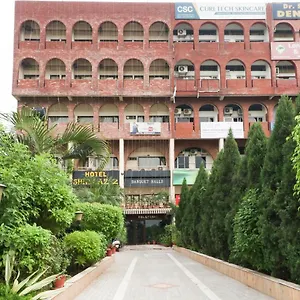 capital-o-5438-hotel-shiraaz-2.shimlahotels.net/